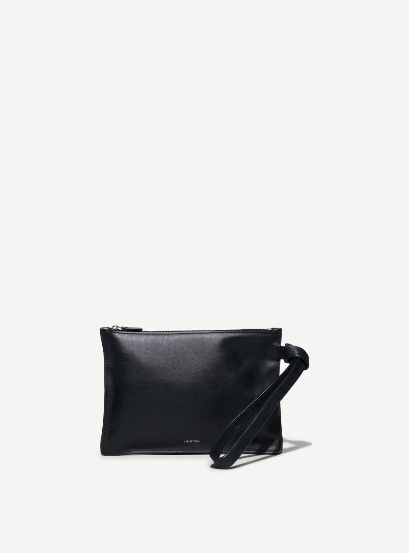 The Charlie Clutch Solid Black