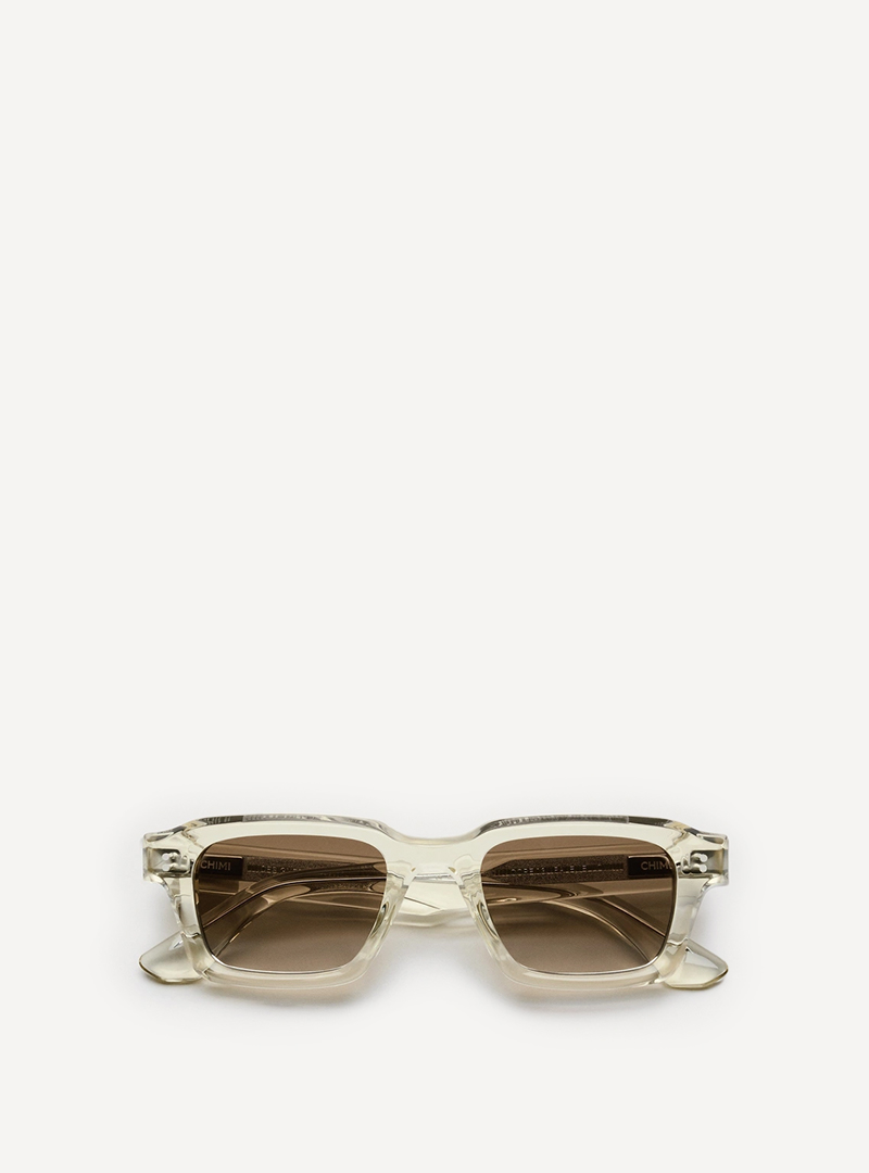 03 pale yellow